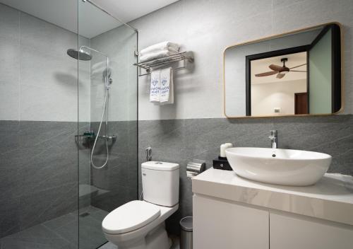 diamond light hotel