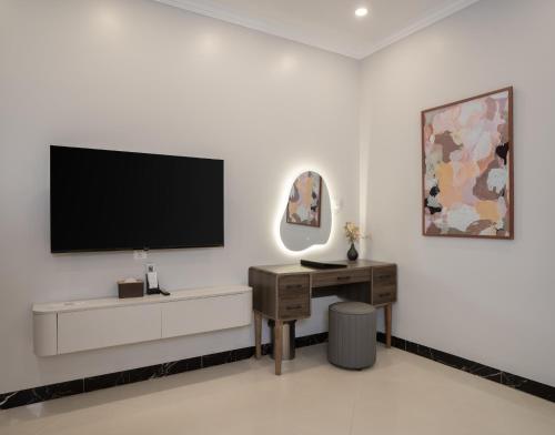 diamond light hotel