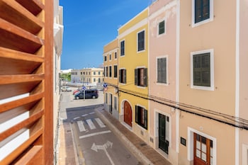 ses sis roses hotel