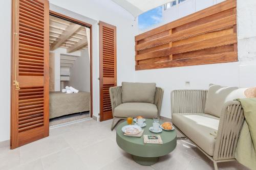 ses sis roses hotel
