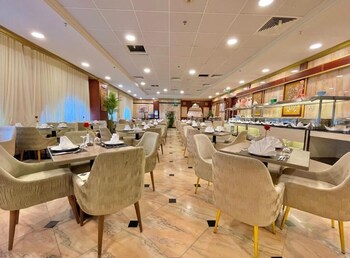 odest hotel al madina
