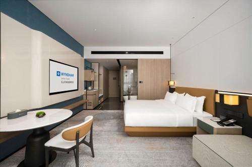 wyndham leshan downtown