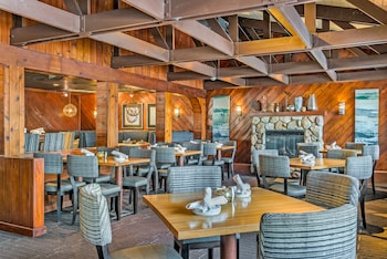 Blue Water Inn,,2 star