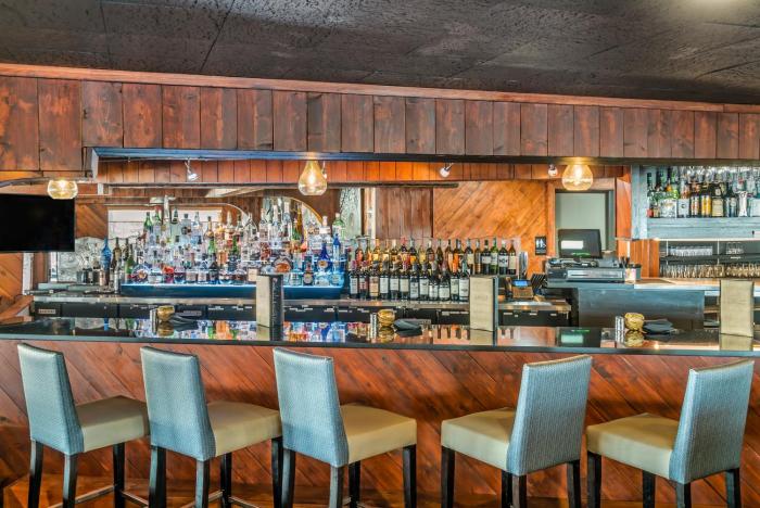 blue water inn