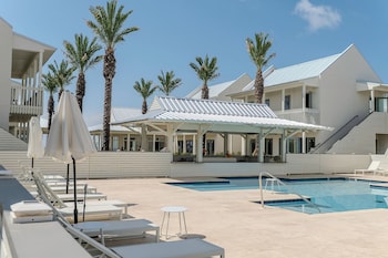 Pass Bungalows,,5 star