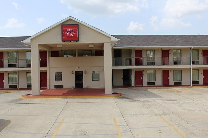 red carpet inn macon