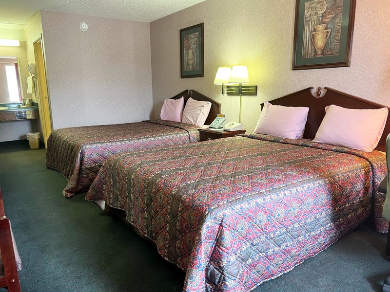 red carpet inn macon