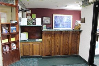 red carpet inn macon