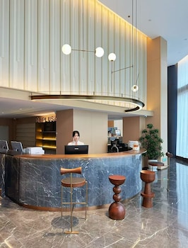 echarm plus hotel