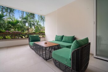 Surin 2Br Resort Condo With Seaview@Chava,,3 star