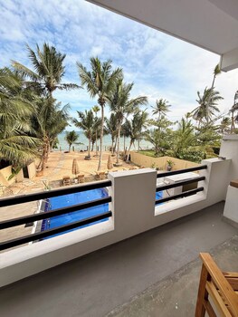 ola tangalle