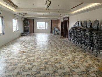 hotel premji by shivalaya darshanam