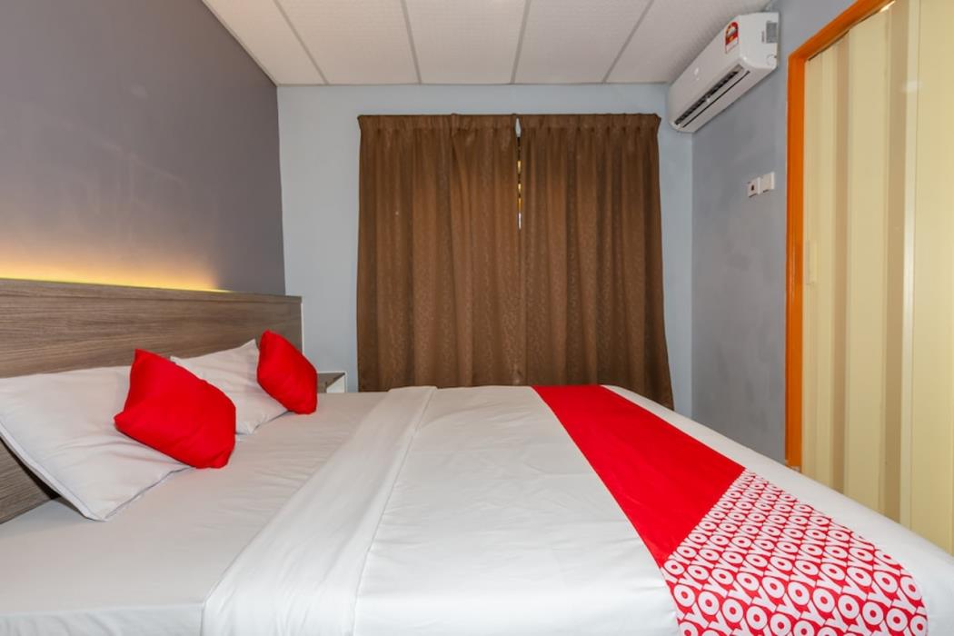 oyo 91258 qish hotel banda kaba