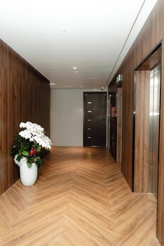 tq luxury hotel and apartment