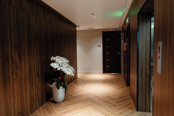 Tq Luxury Hotel & Apartment,,4 star