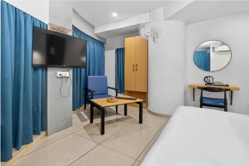 rooms to go indian guest only