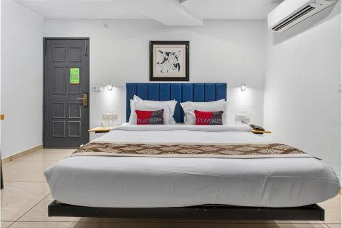 rooms to go indian guest only