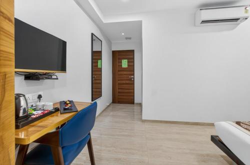 rooms to go indian guest only