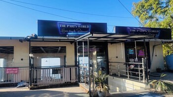 the pari world homestay and restaurant