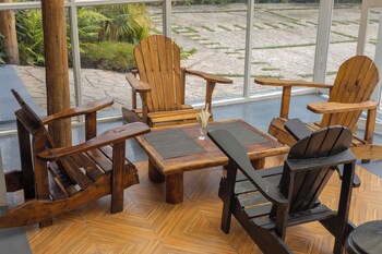 Footprints Kinigi Lodge,,4 star
