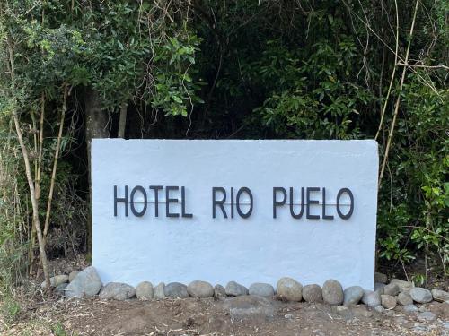 hotel rio puelo