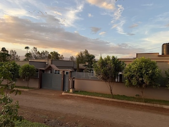 cj villa