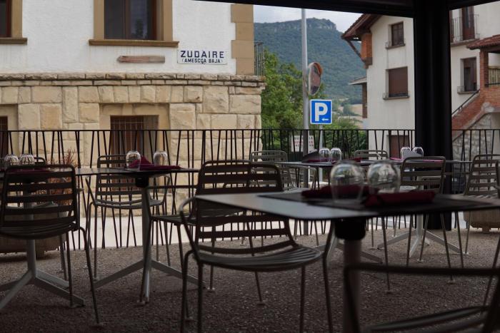 hostal ibaisek