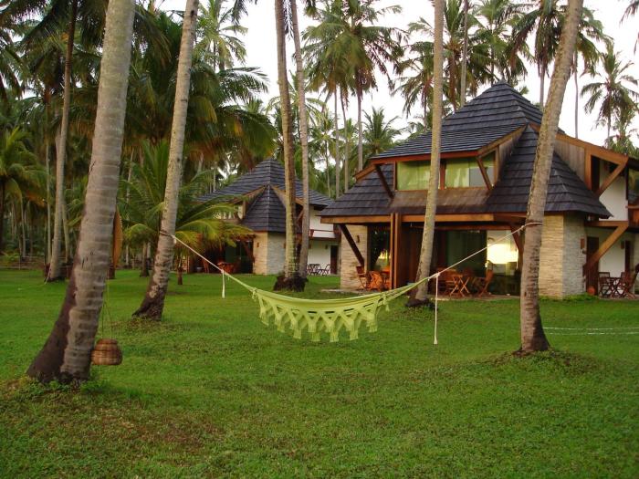 pontal dos carneiros beach bungalows
