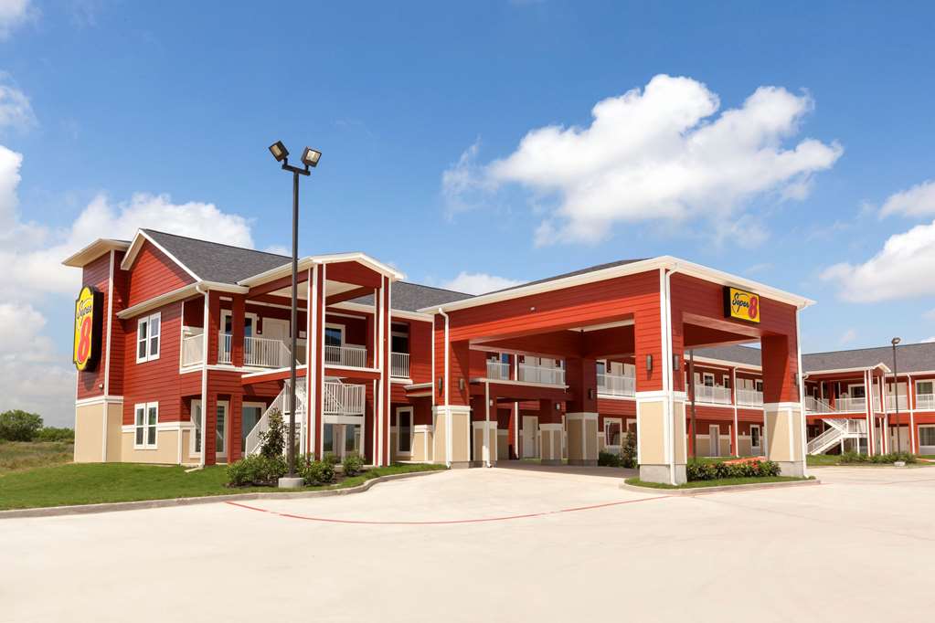 super 8 by wyndham carrizo springs