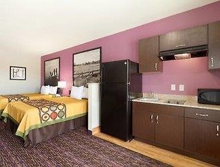 super 8 by wyndham carrizo springs