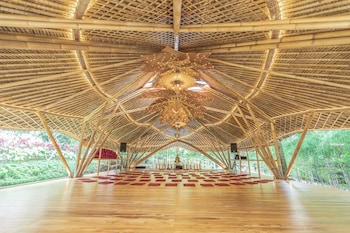om wellness resort