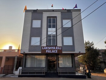hotel lakshya raj palace khatushyamji