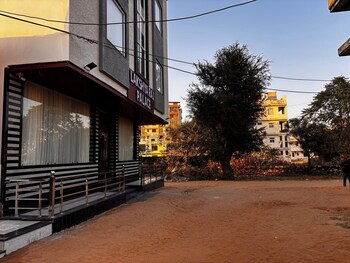 hotel lakshya raj palace khatushyamji