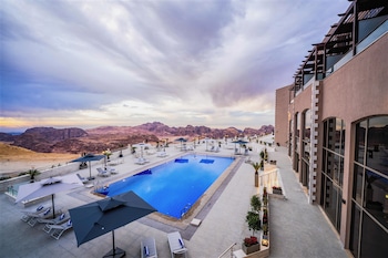 petra pillars luxury hotel