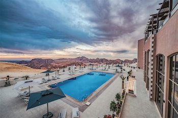 petra pillars luxury hotel