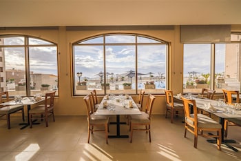 petra pillars luxury hotel