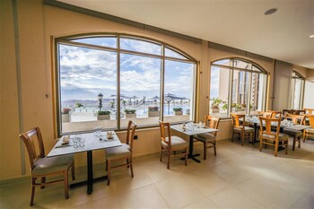 petra pillars luxury hotel