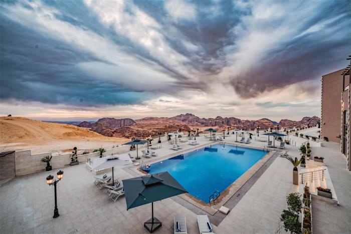 petra pillars luxury hotel