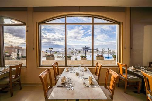 petra pillars luxury hotel