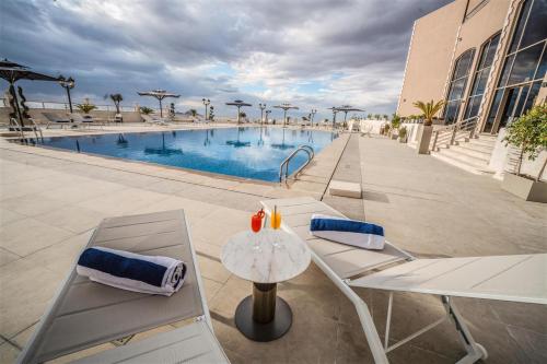 petra pillars luxury hotel