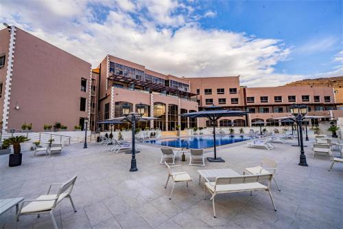 petra pillars luxury hotel