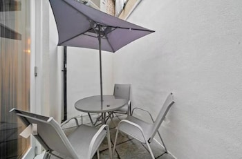 flat 1 victoria grove