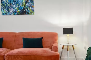 flat 1 victoria grove