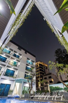 the green hotel vientiane