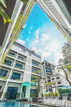 the green hotel vientiane