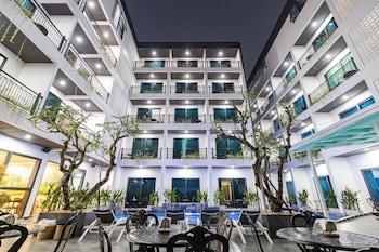 the green hotel vientiane