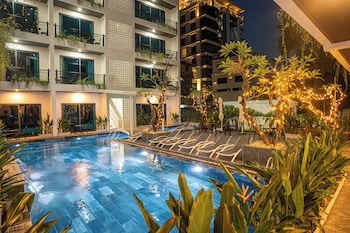 The Green Hotel Vientiane,,3 star