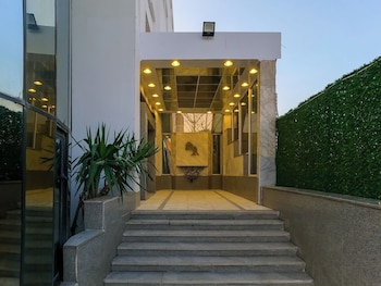 sahary pyramids view hotel