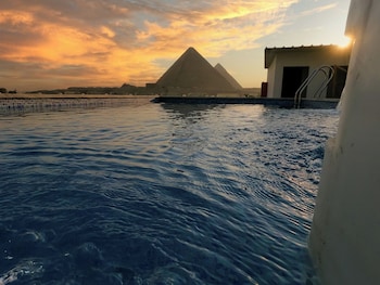 sahary pyramids view hotel