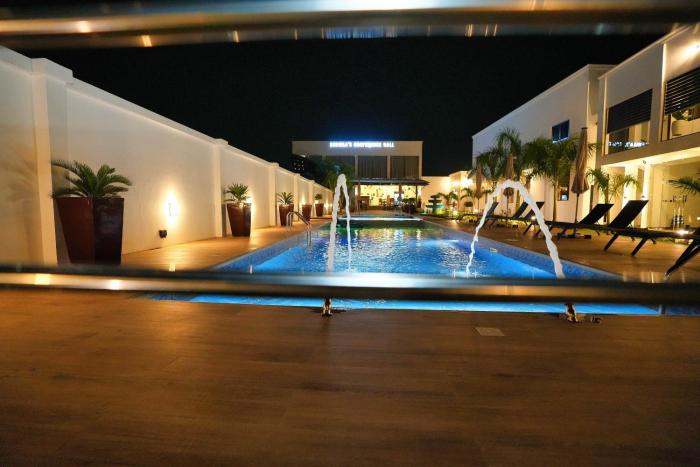 newport hotel
